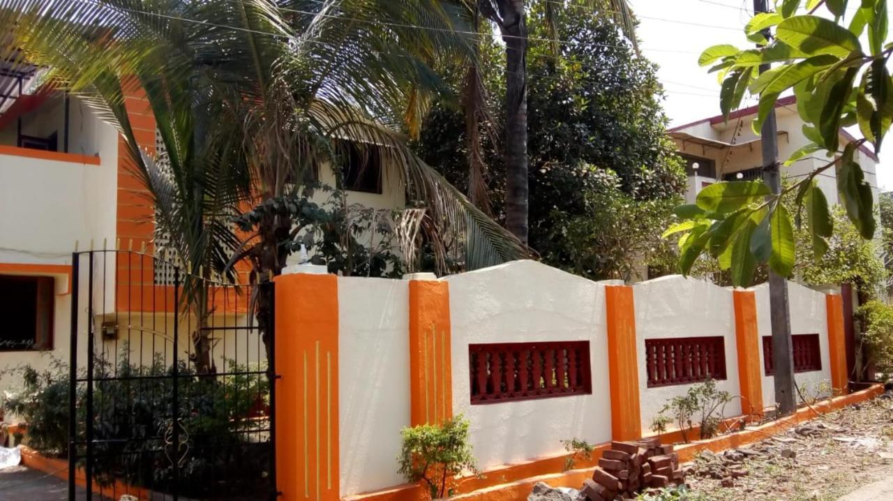 Hemharsh Holiday Home With Pool Karjat Luaran gambar